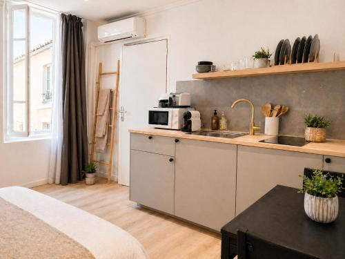 Lovely Renovated Studio Golden Square Pedestrian