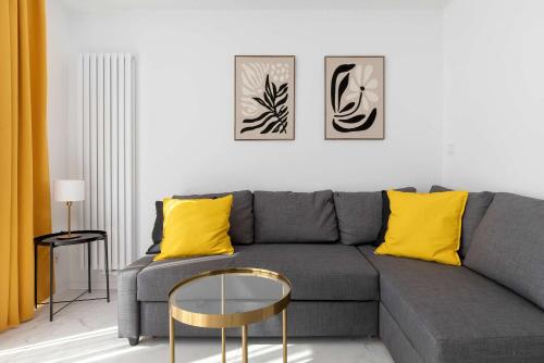 Nowoczesny Dom z Ogrodem Idealny dla Rodziny by Noclegi Renters