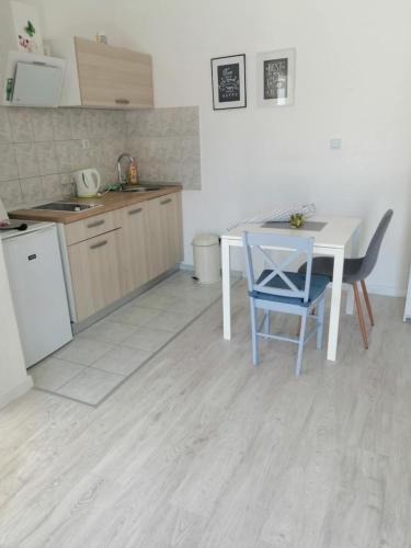 Apartments Tomo - near airport