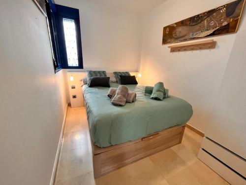 Duplex with Pool Garage Easy walk to the Sea
