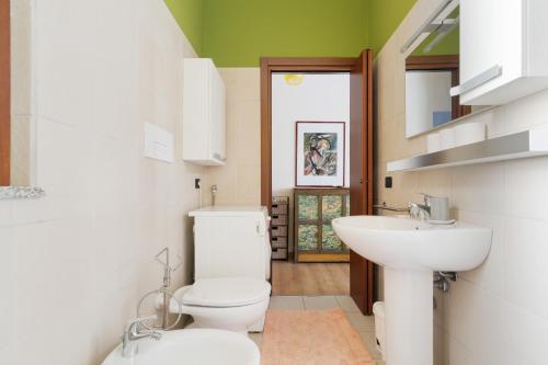 GuestHost - Comfy Terrace Flat NoLo & Pasteur MM1