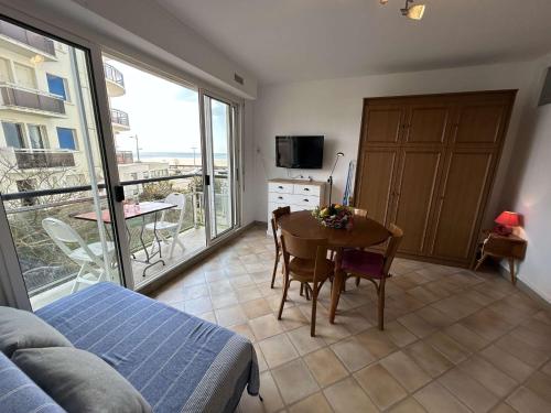 Studio bord de mer avec balcon et parking à Saint-Jean-de-Monts - FR-1-224C-342