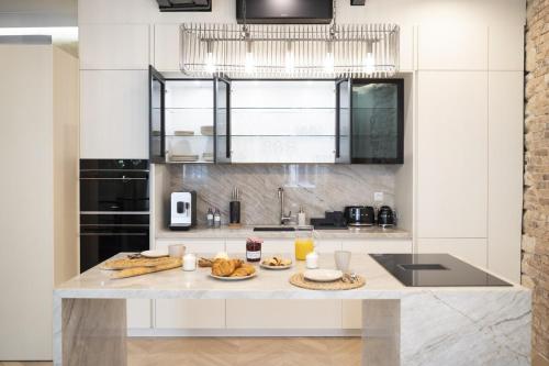KAZA BELLA - Haut Marais Modern flat with small pool