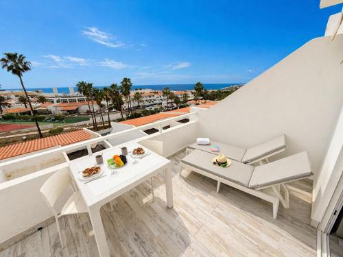 Lovely Sea View FREE WIFI by Olax Rentals
