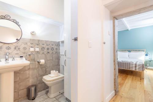 Madalena Cozy Apartment - Cozy Apartment in Lisbon Baixa