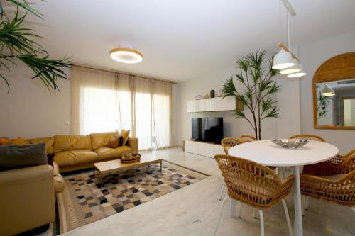 Estepona Port Apartment BAYWATCH