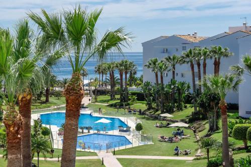 Beach front apartment in Puerto Banus