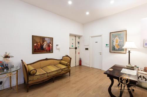 Imperium Vatican Guesthouse - 3 pvt suites, pvt bathrooms, A-C, 2 steps from Vatican