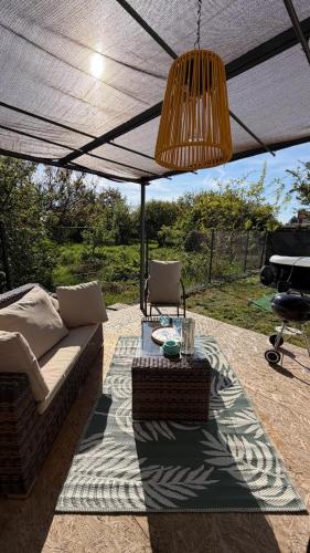 Exclusive BIG Apartment Garden with Jacuzzi & Private Parking