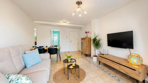 Apartamento Luz de Luna moderno en Dénia con terraza y piscina by Family Homes