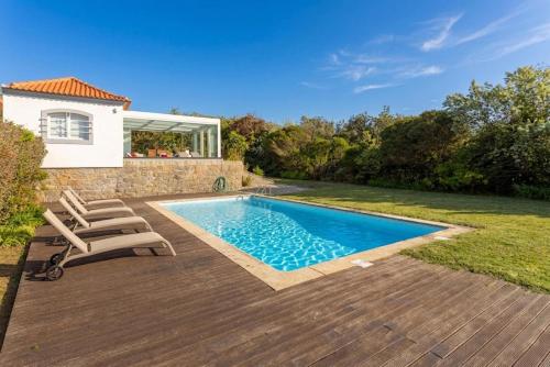 Liiiving in Gaia - Sunny Pool House