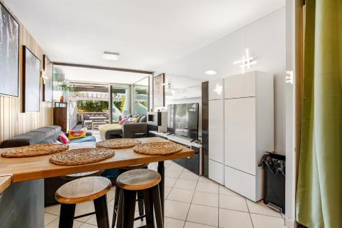 appartement village naturiste port ambonne