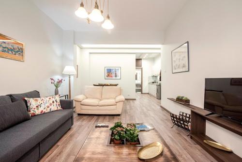 'Socrates' Apartment In The Heart Of Athens