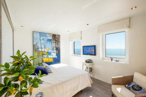 #041 Luxury House Stylish & Comfortable