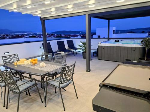 Melody of the sea luxury suite