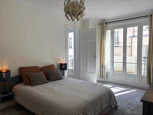 Élégant 2 pièces haussmannien avec balcon Paris 5e