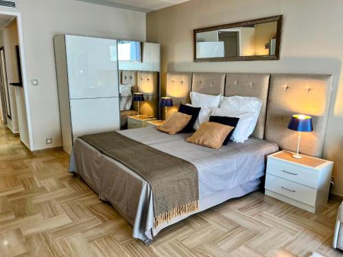 Elegant Apartment in Gray Albion - Parking, Central Cannes