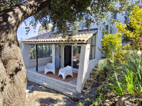 Villa de standing avec piscine chauffée & panorama