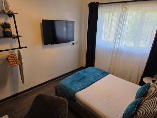 Gallery image of Eastwood Guest House - Receptionless in Marston Green