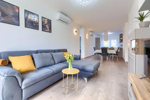 Blue Wave Apartment Valkane - 3 Min Walk to Sea