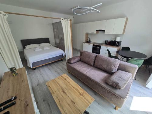 Lux Nest III City Apartment URBAN STAY