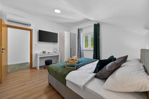 Modern Apartment with Jacuzzi & Sea View - Volare