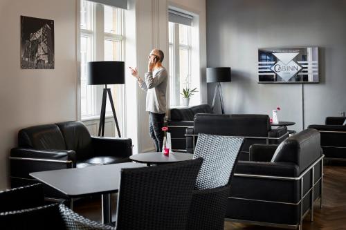 Cabinn Esbjergにあるテレビまたはエンターテインメントセンター