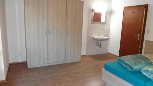 Kúpeľňa v ubytovaní Ferienhaus Willi