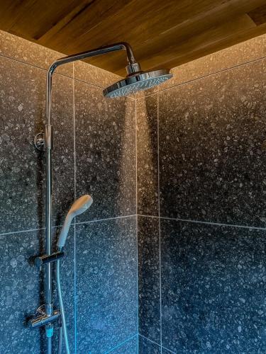 Chalet Hikaru - A Light-Filled Luxury Retreat 4BR