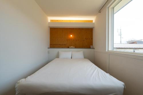 Square 8 HAKUBA RETREAT by UNPLAN