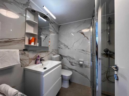 Guest House Kono - Two Bedroom Apartment