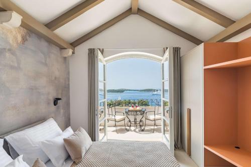 Luxury Villa Hvar Carpe Diem newly renovated with private pool by the sea