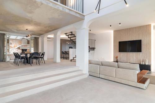 Luxury Villa Hvar Carpe Diem newly renovated with private pool by the sea
