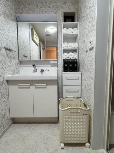 NEW OPEN ! 6 SIMONS DOUBLE BEDS! LUXURY STAY at TOKYO SKYTREE ASAKUSA AREA