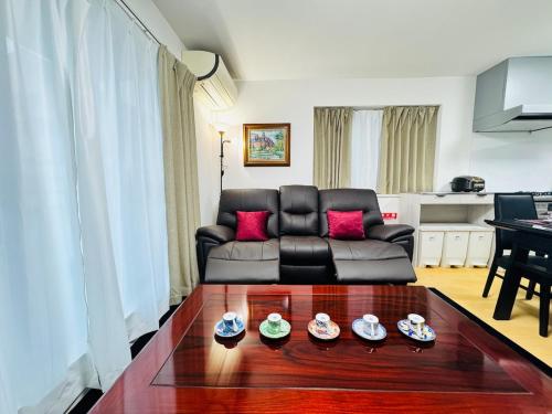 NEW OPEN ! 6 SIMONS DOUBLE BEDS! LUXURY STAY at TOKYO SKYTREE ASAKUSA AREA