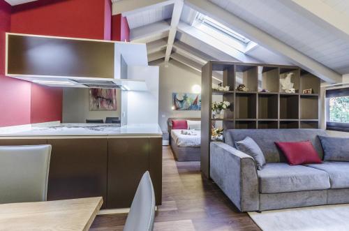 Η κουζίνα ή μικρή κουζίνα στο Venice New Luxury Residence