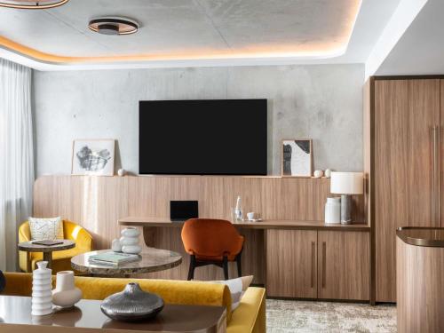Pullman Lyon — Photo of the whole room