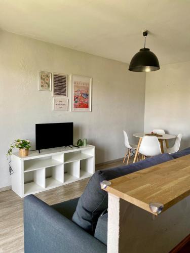 Cosy proche de la mer résidence sécurisée avec piscine