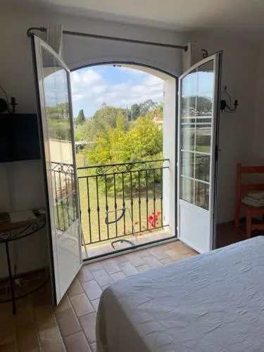 Chambre d'hôtes "La Bastide des Eucalyptus" photo 4