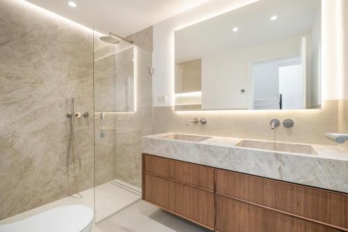 Luxury 4-Bedroom Villa Puente Romano Golden Mile