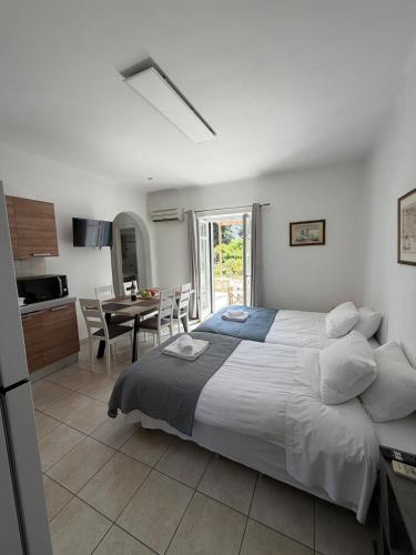 Kaniaris Olive Garden House Paros