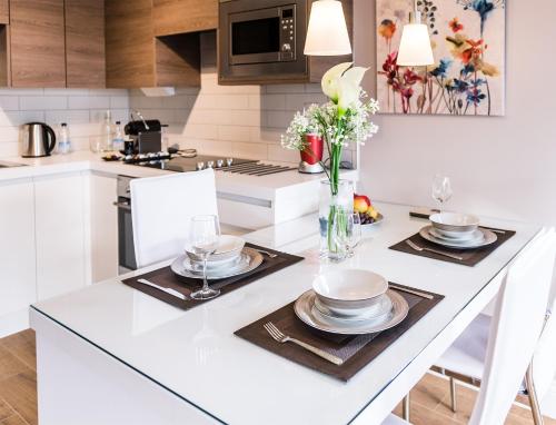 Кухня или мини-кухня в Fishergate Apartments
