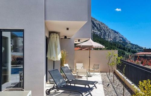 Beautiful Home In Makarska