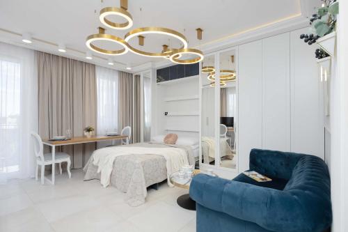 Modern Studio Perfect for Remote Working Close to PGE by Noclegi Renters