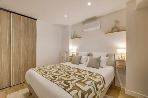 Pick A Flat's Apartement in Louvre-Rivoli - Rue de Rivoli