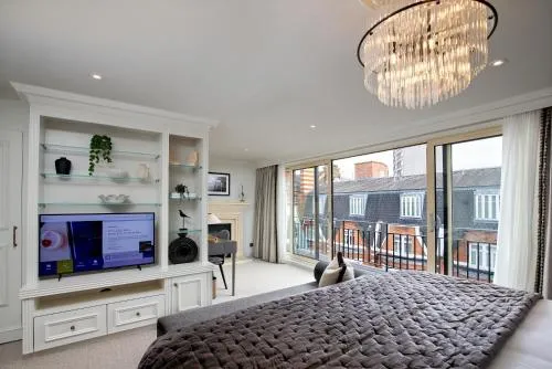 The Capital Hotel, Apartments & Townhouse - Small Luxury Hotels of The World photo 45