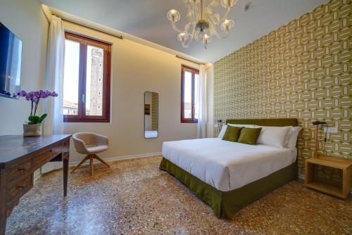CampoBASE Rooms & Suites photo 32