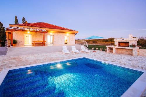 My Dalmatia - Holiday Home Barba Pere with private pool
