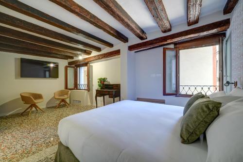 CampoBASE Rooms & Suites photo 14