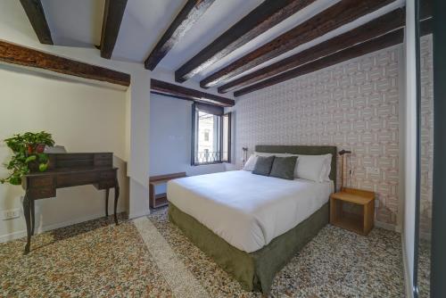 CampoBASE Rooms & Suites photo 42